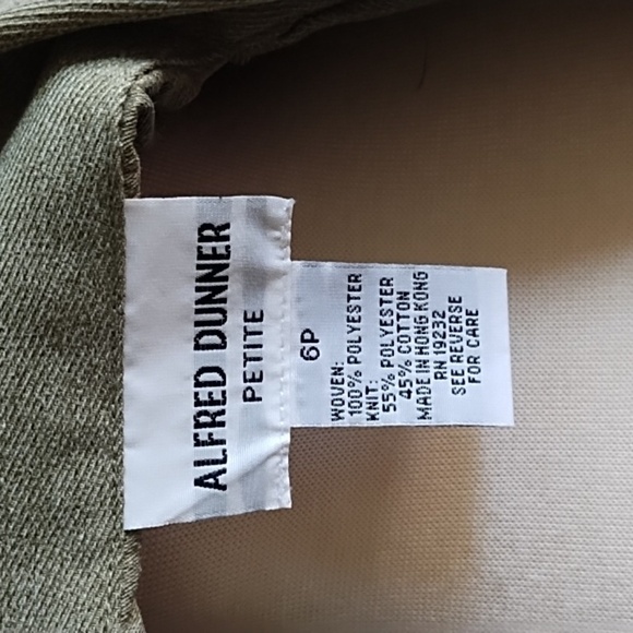 Alfred Dunner zip up jacket. Size 6 P - Picture 7 of 7